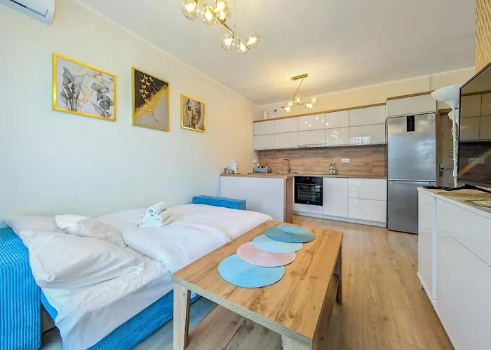 Apartment Chorwacka Garden By Bookinghost